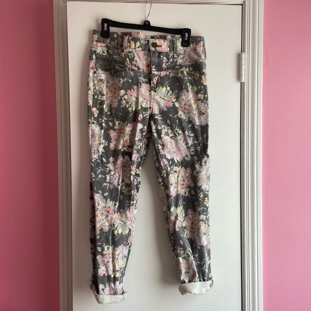BDG Floral Jeans - 29